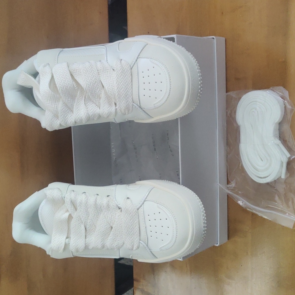 NIB Conzuri Forza Bianco White And Cream Size 7 Height Increasing Sneakers